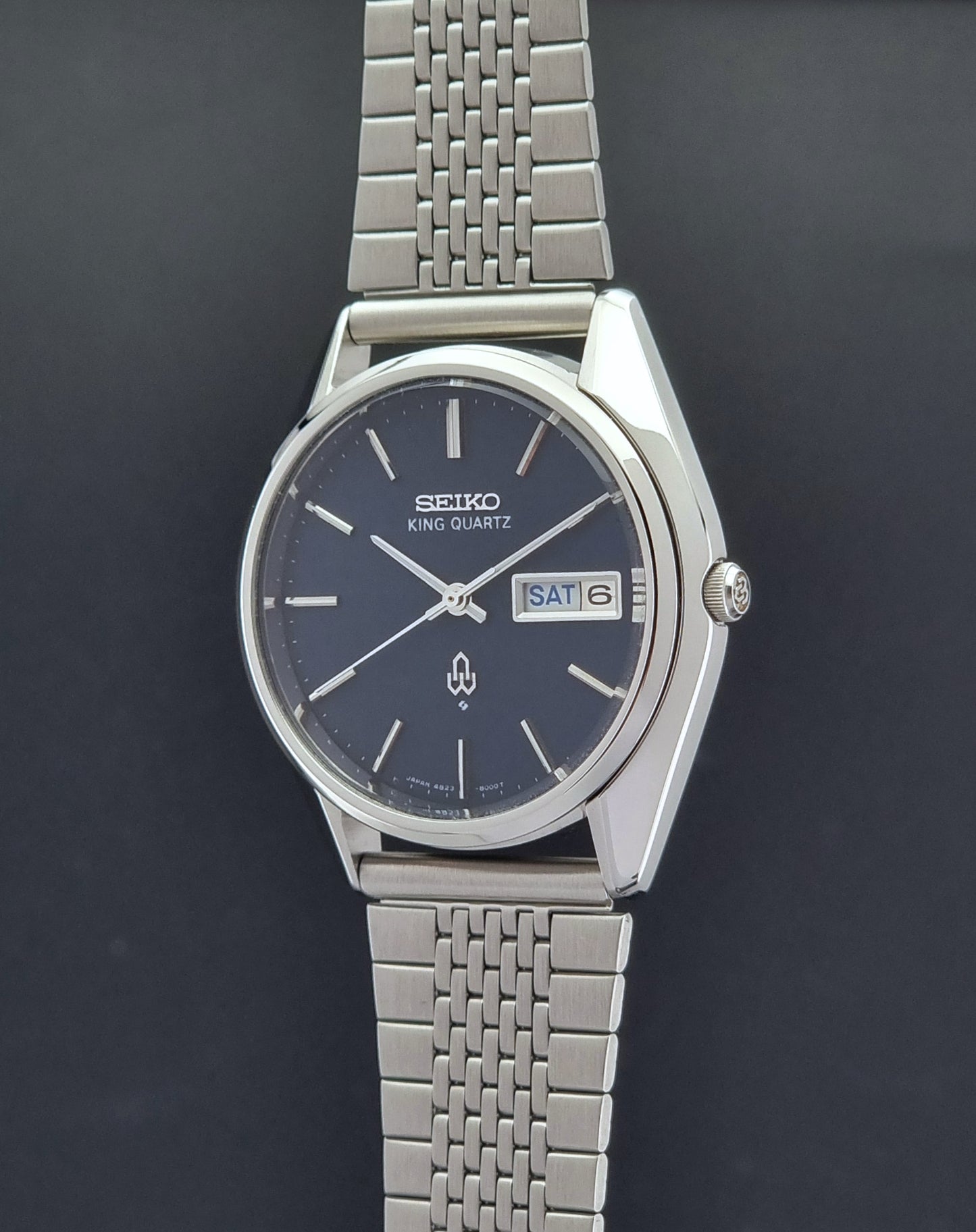 Vintage Seiko King Quartz 4823-8000-G watch 1975 Blue dial