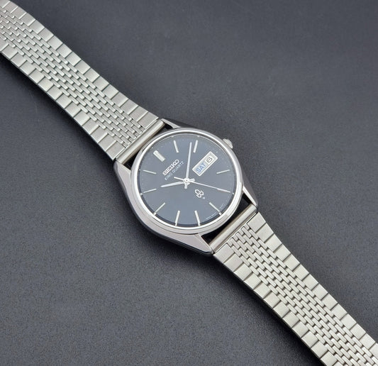 Vintage Seiko King Quartz 4823-8000-G watch 1975 Blue dial