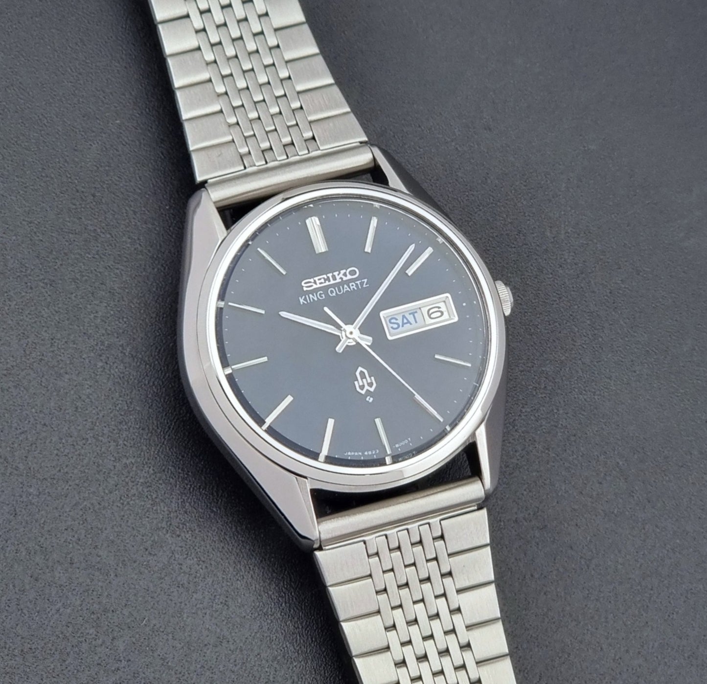 Vintage Seiko King Quartz 4823-8000-G watch 1975 Blue dial