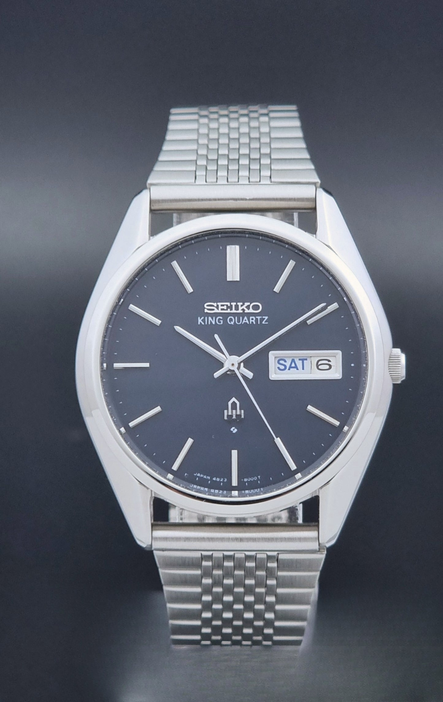Vintage Seiko King Quartz 4823-8000-G watch 1975 Blue dial