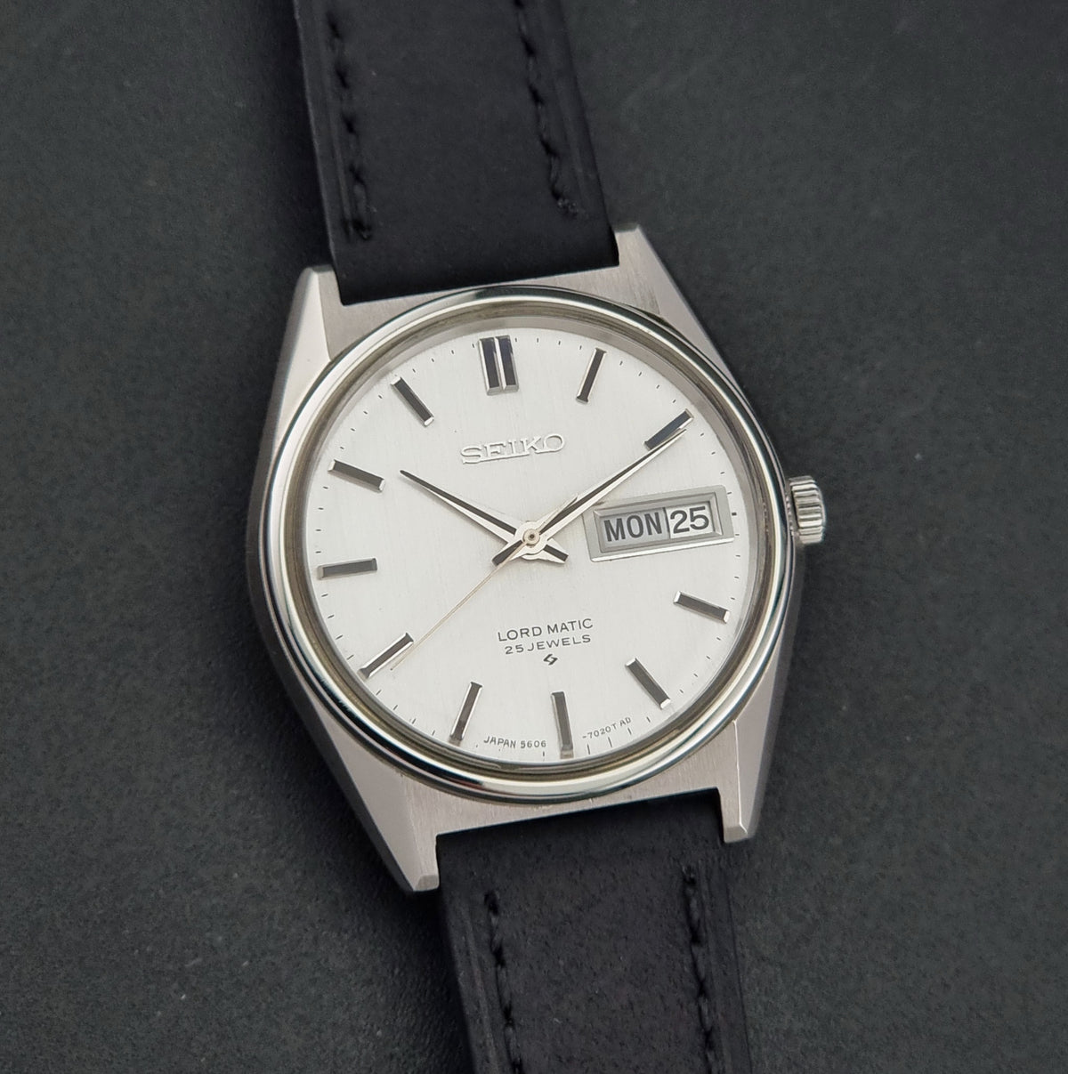 Vintage Seiko Lord Matic 5606-7020 automatic watch from 1968, angled front view