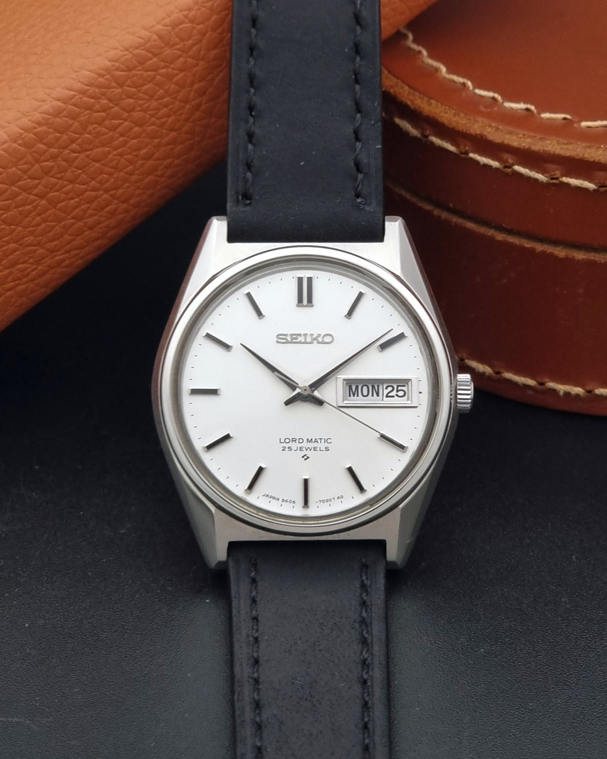Vintage Seiko Lord Matic 5606-7020 automatic watch from 1968, alternate front view