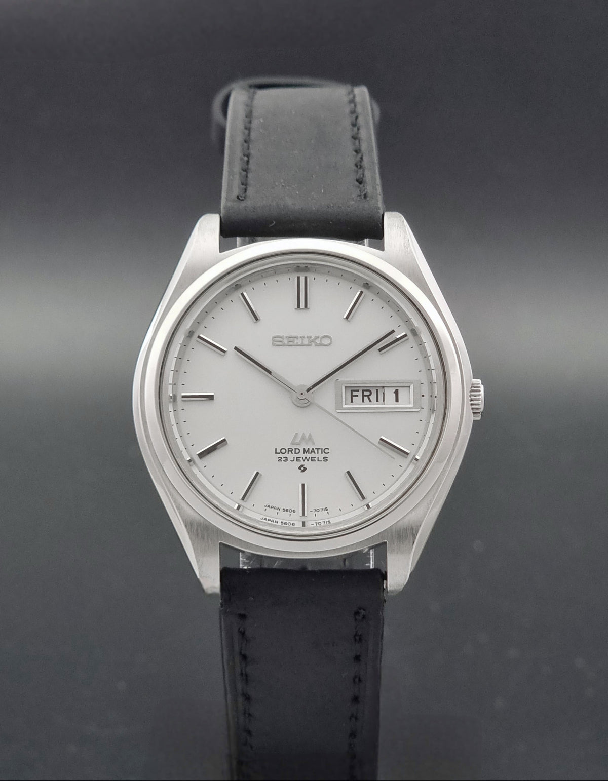 Vintage Seiko Lord Matic 5606-7070 automatic watch from 1971, dial view