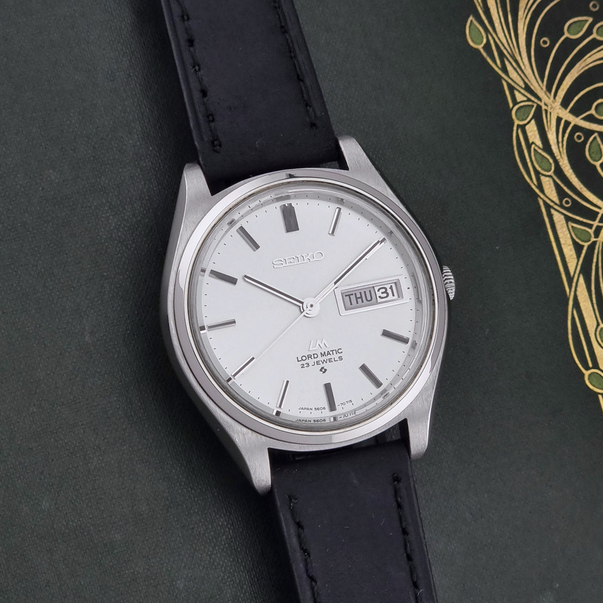 Vintage Seiko Lord Matic 5606-7070 automatic watch from 1971, angled front view