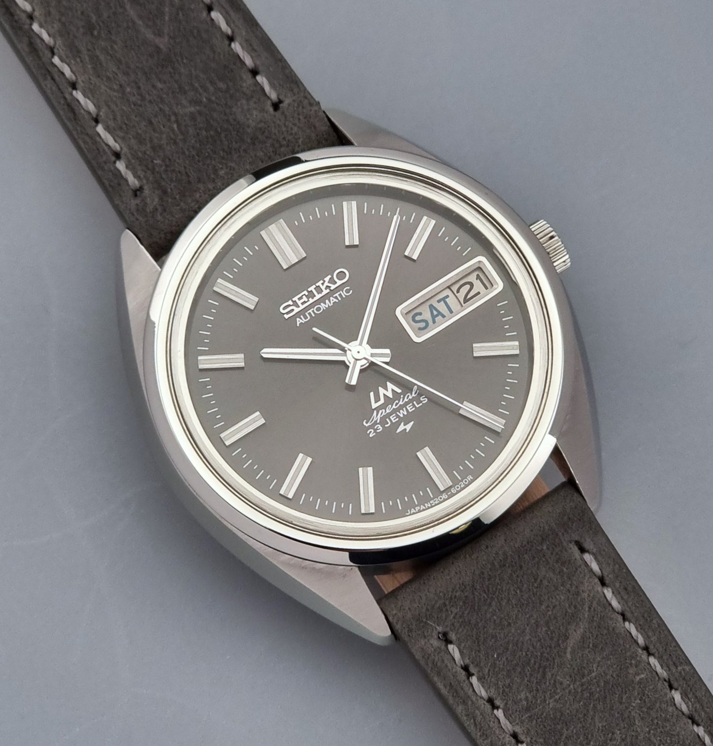 Seiko watch LordMatic Special 5206-6021 Grey Dial Vintage 1972