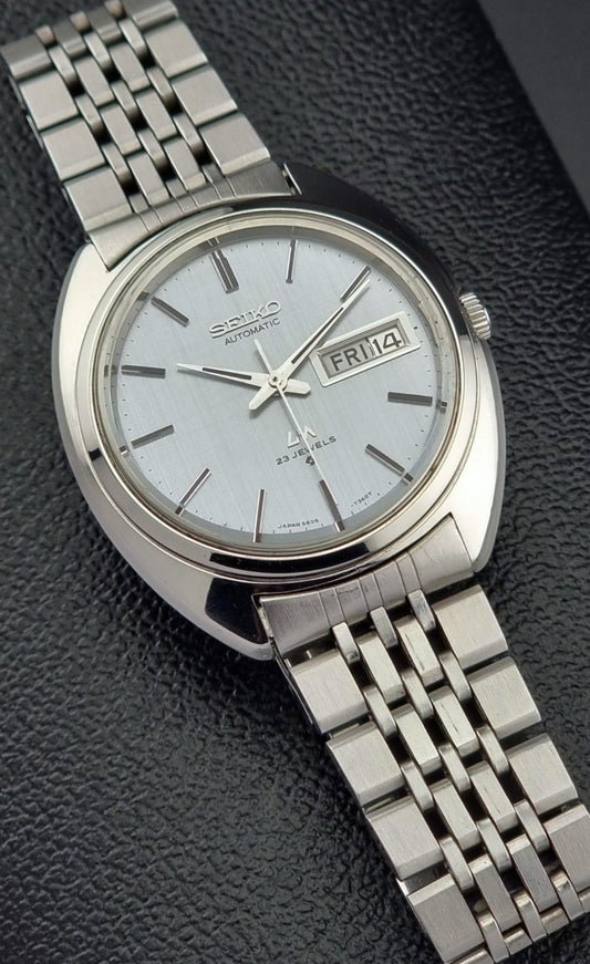 Seiko Wristwatch LordMatic 5606-7150 Vintage 1971 Blue Linen dial