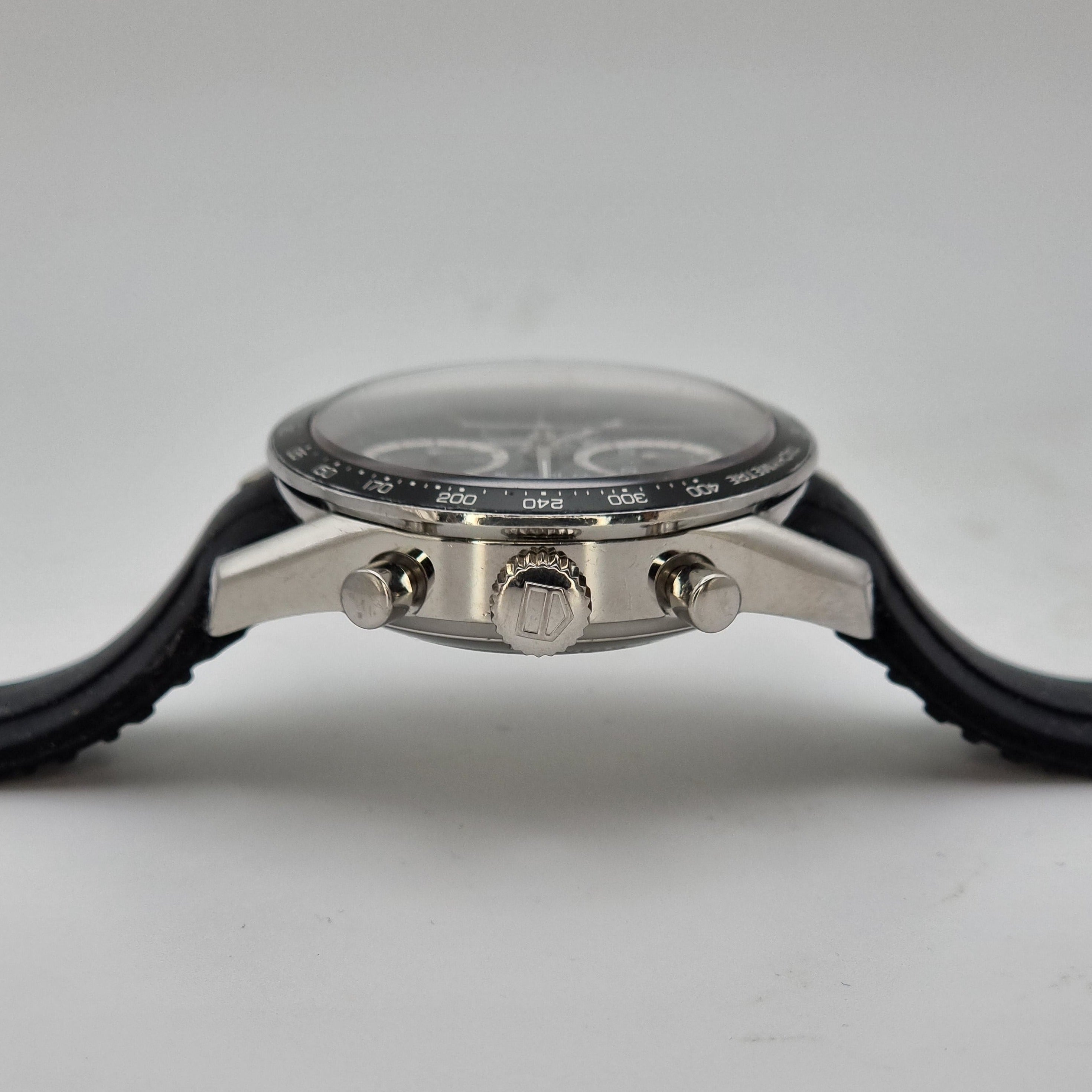 Tag heuer carrera cv2010 online